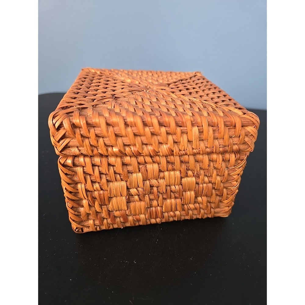 Handmade Straw Woven Storage Basket with Lid‎ Makeup Gift  Organizer Storage Box
